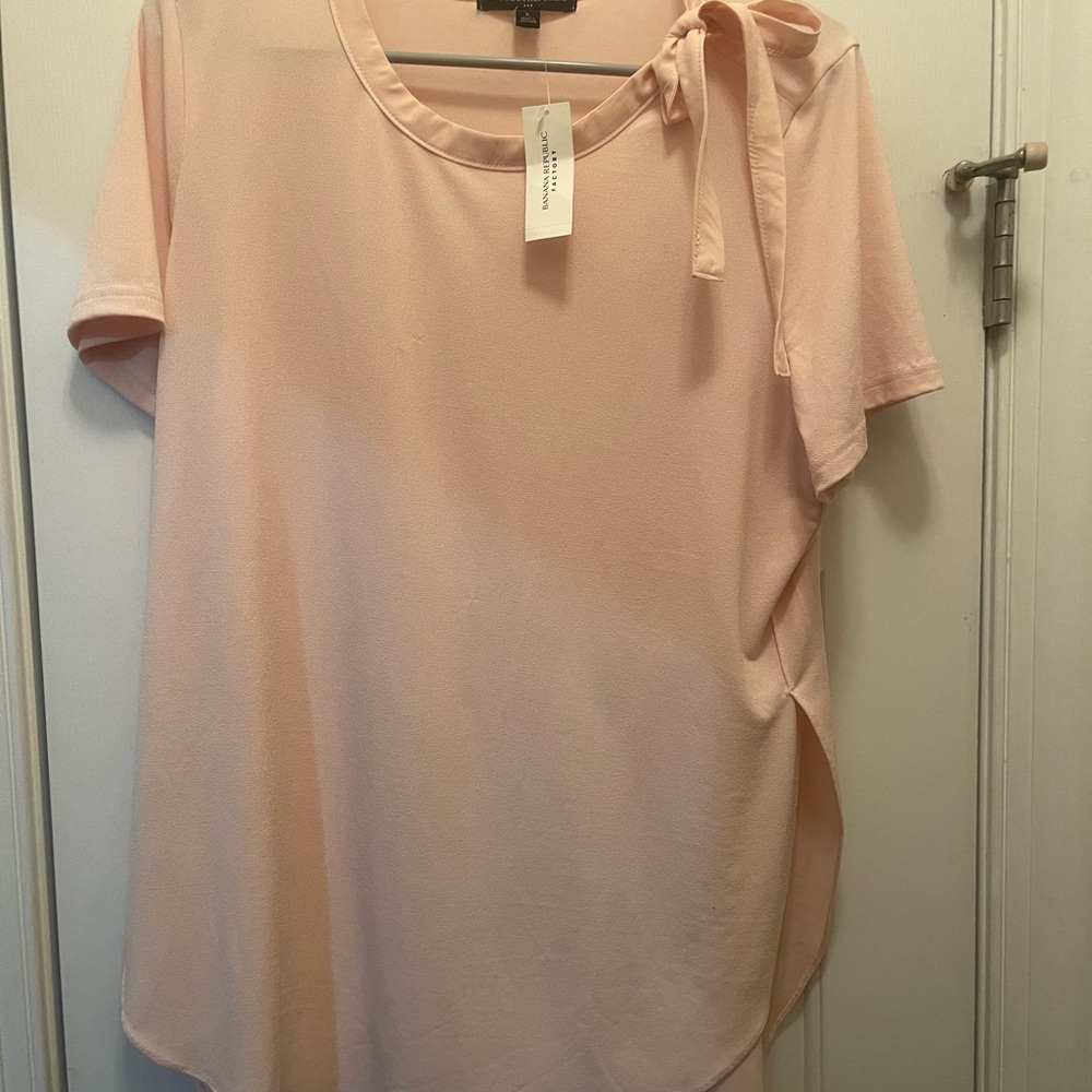 Banana Republic Light Pink Short Sleeve Top